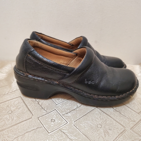 B. O. C women's solid black clogs shoes size #7 - Picture 5 of 8